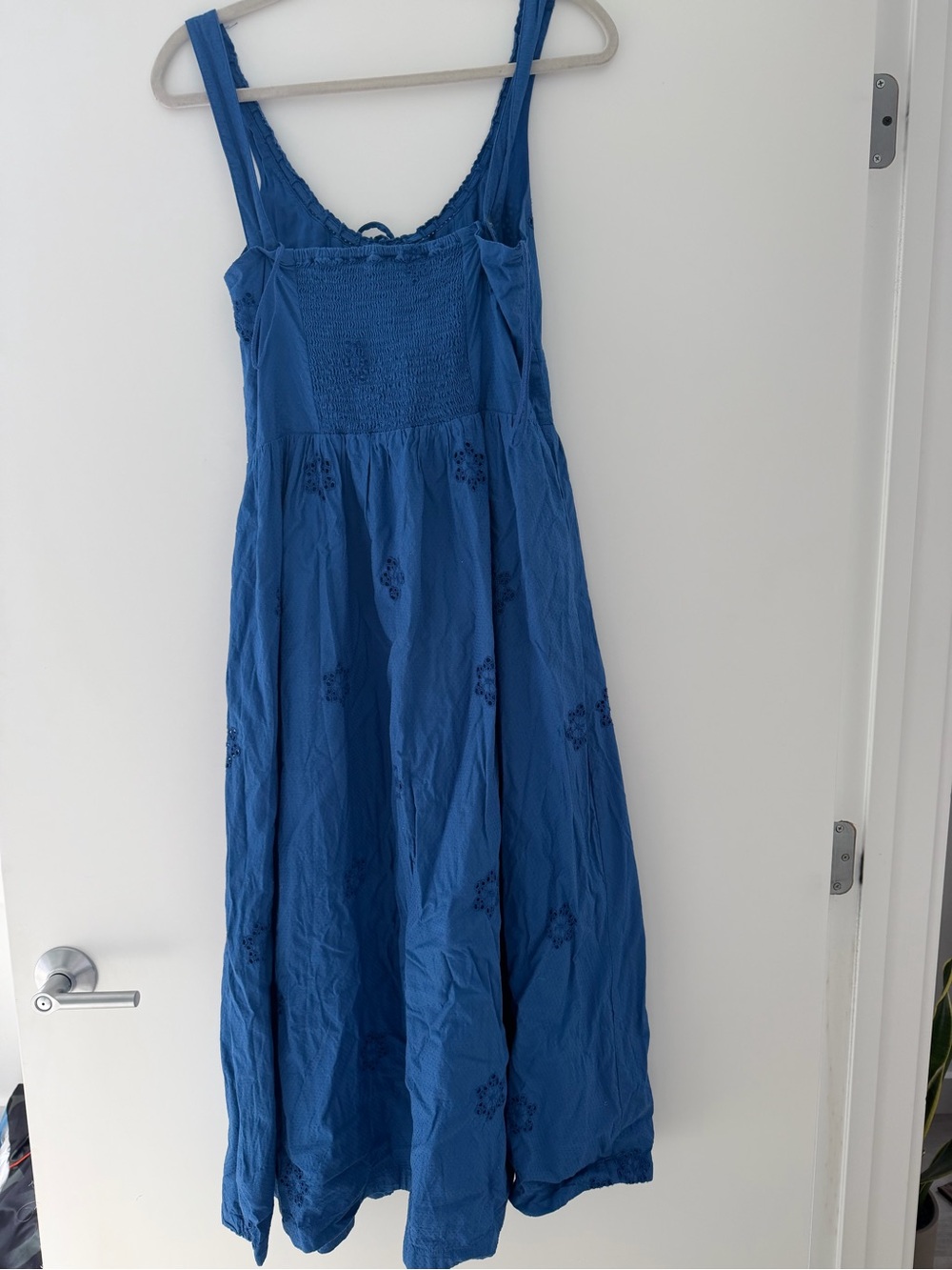 Gap Eyelet Scoop Neck Dress Blue - Picture 8 of 8